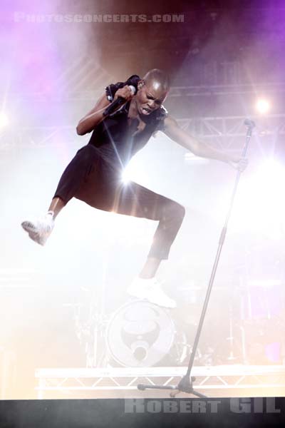 SKUNK ANANSIE - 2010-08-27 - SAINT CLOUD - Domaine National - Grande Scene - 